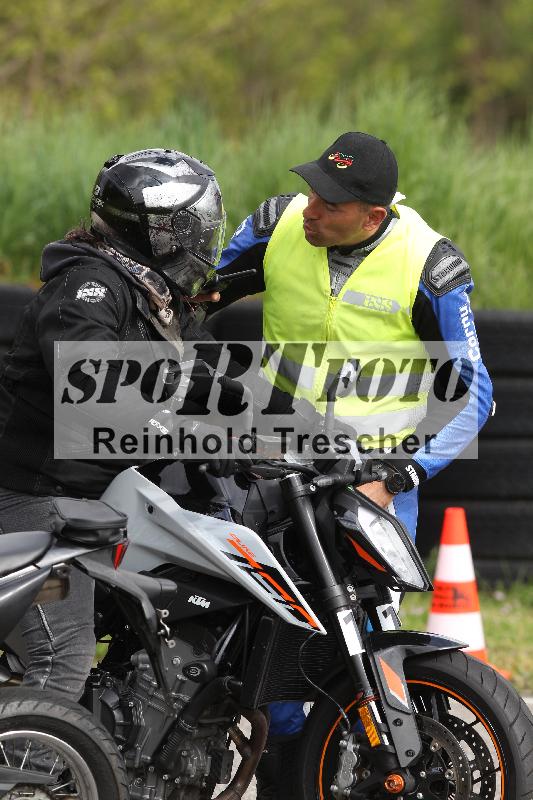 /Archiv-2025/10 23.04.2025 Cornu Master School ADR/gruen-vert/11